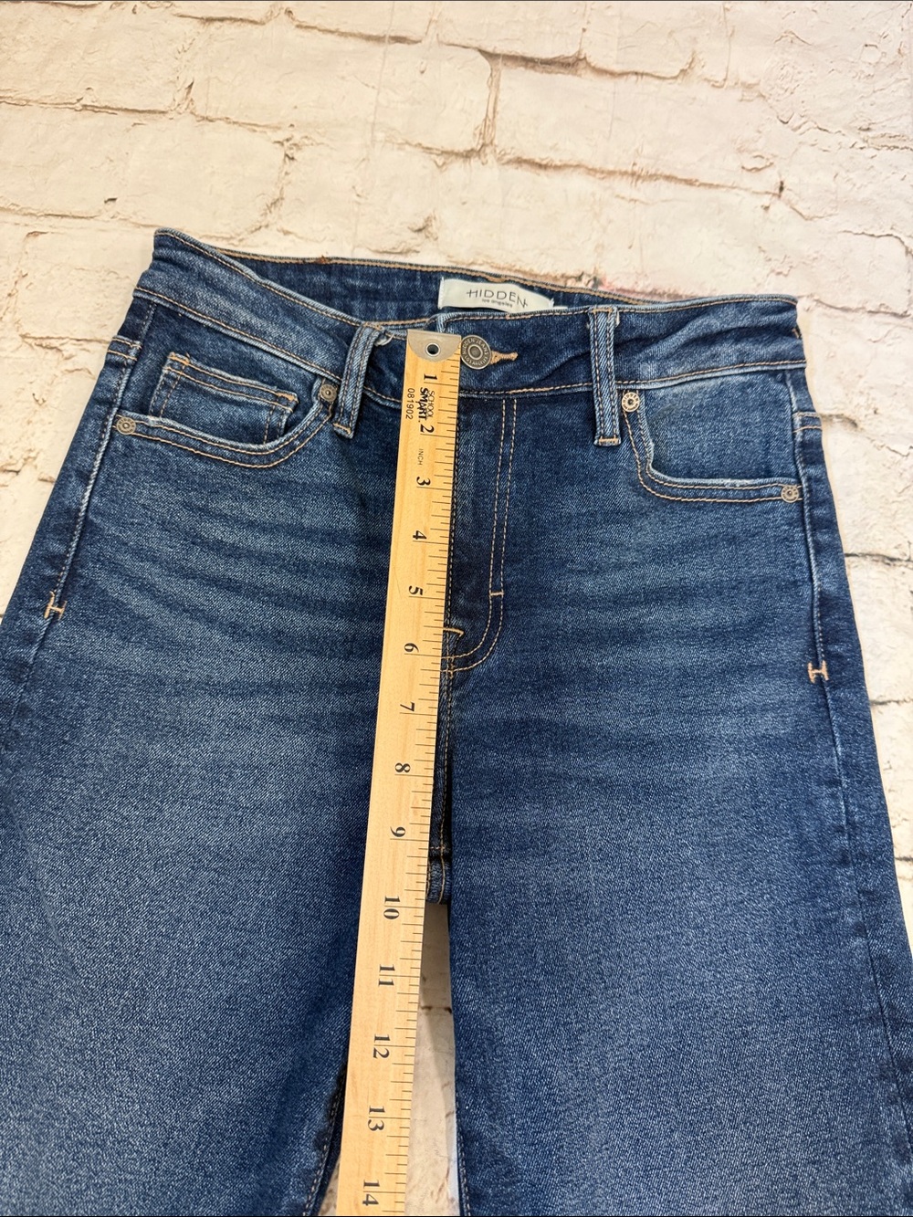 Hidden Jeans Happi Flare Stretch Mid Rise Jeans Size 26 - Picture 4 of 9